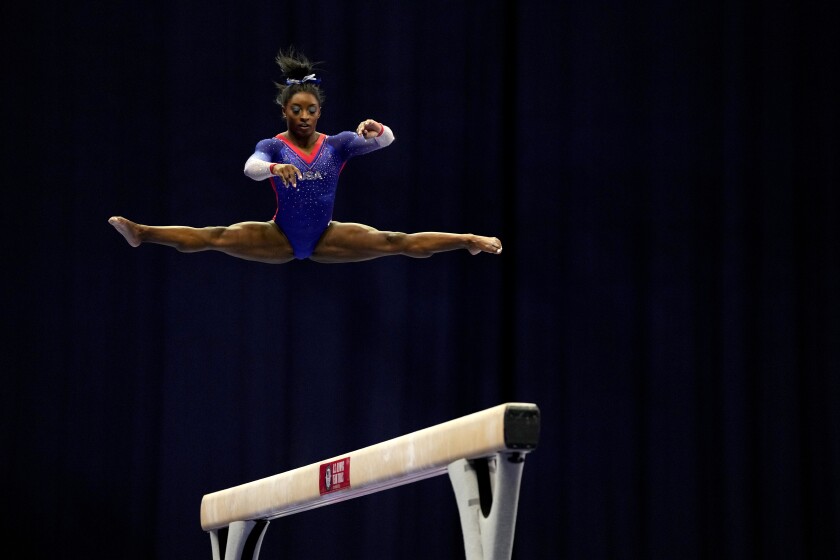 Simone Biles Takes Lead At U S Olympic Gymnastics Trials Los Angeles Times