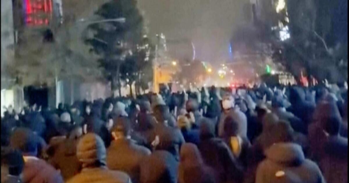 Trump disse que o Irã queria negociar, já que o número de mortos nos protestos subiu para pelo menos 572 Trump disse que o Irã queria negociar, já que o número de mortos nos protestos subiu para pelo menos 572