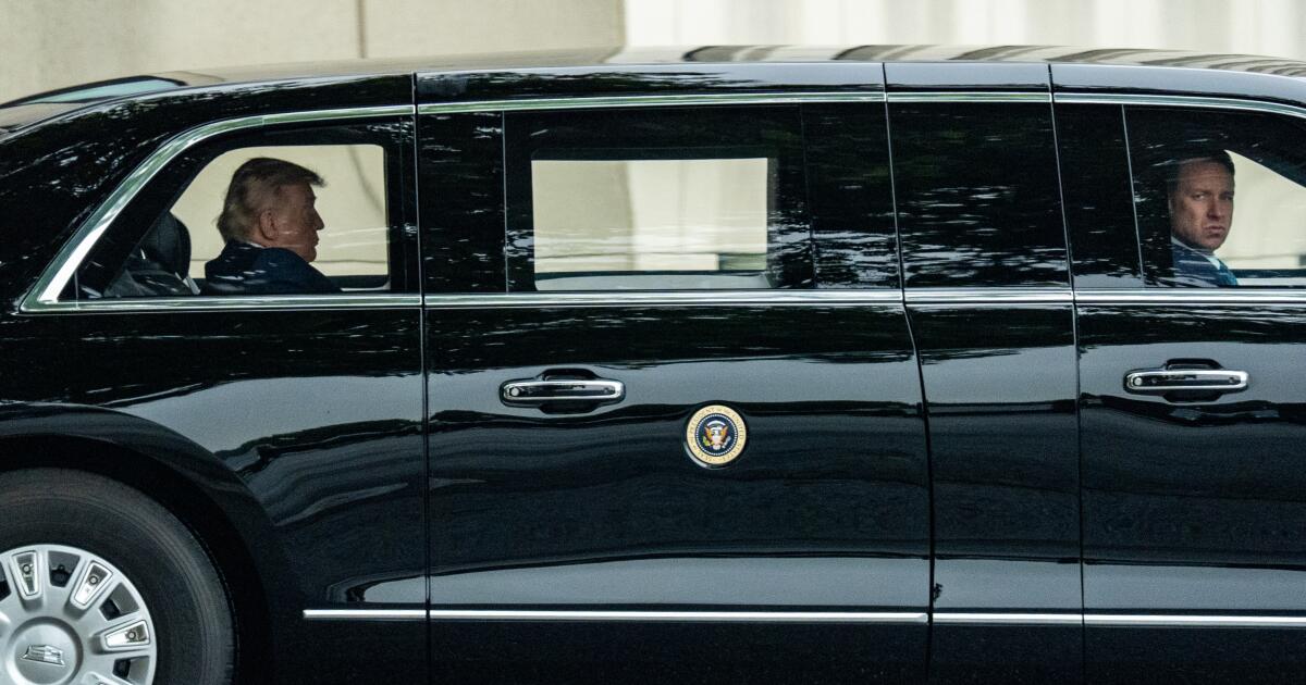 Trump termine une visite médicale de trois heures à Walter Reed