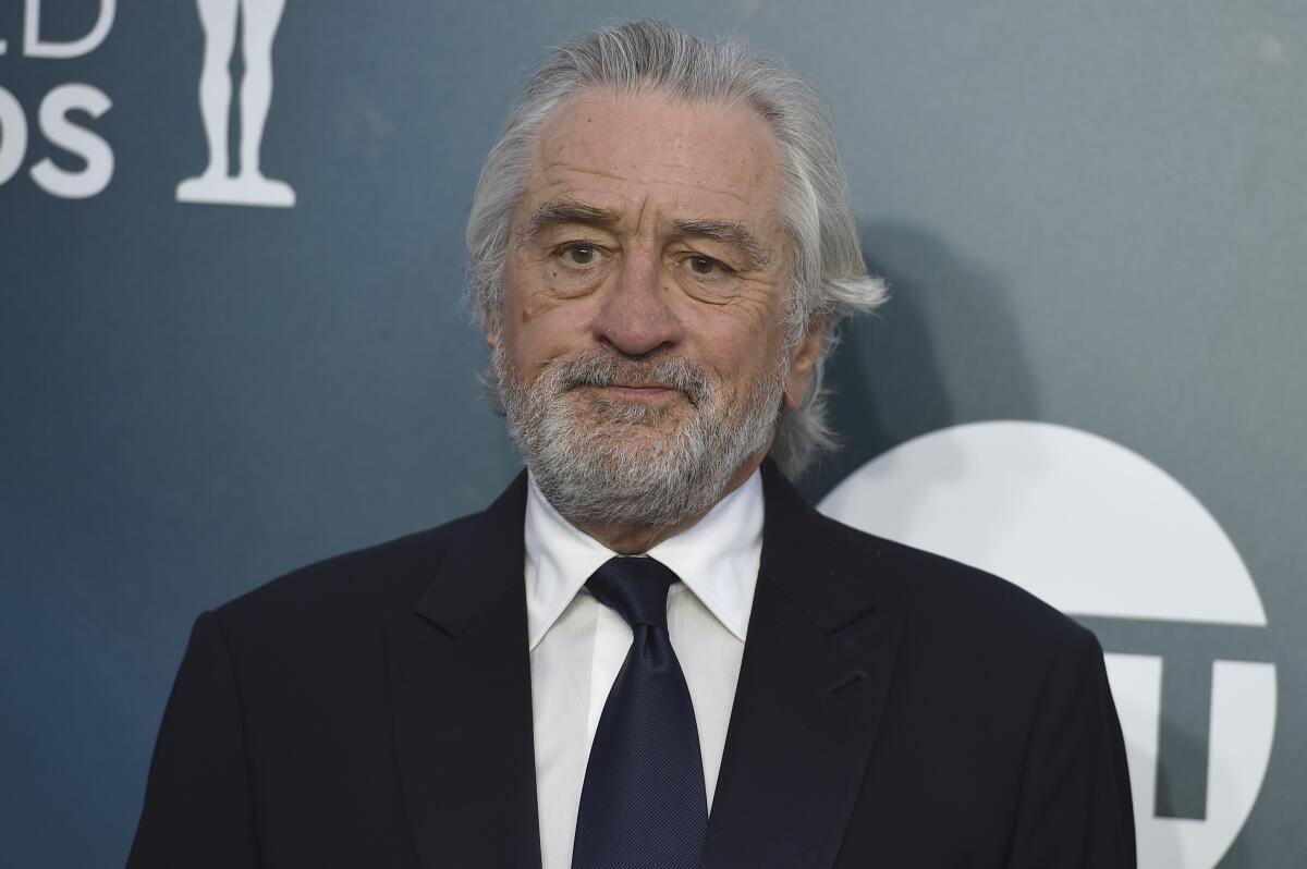 Robert De Niro a su llegada a la alfombra plateada de los Premios del SAG.