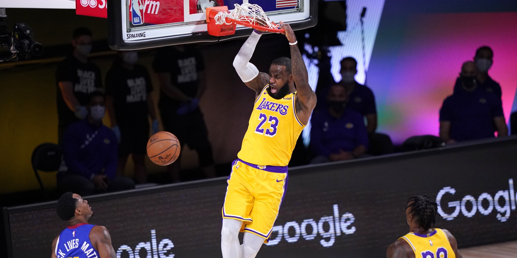 Lebron James Leads Lakers To Game 1 Playoff Win Over Nuggets Los Angeles Times