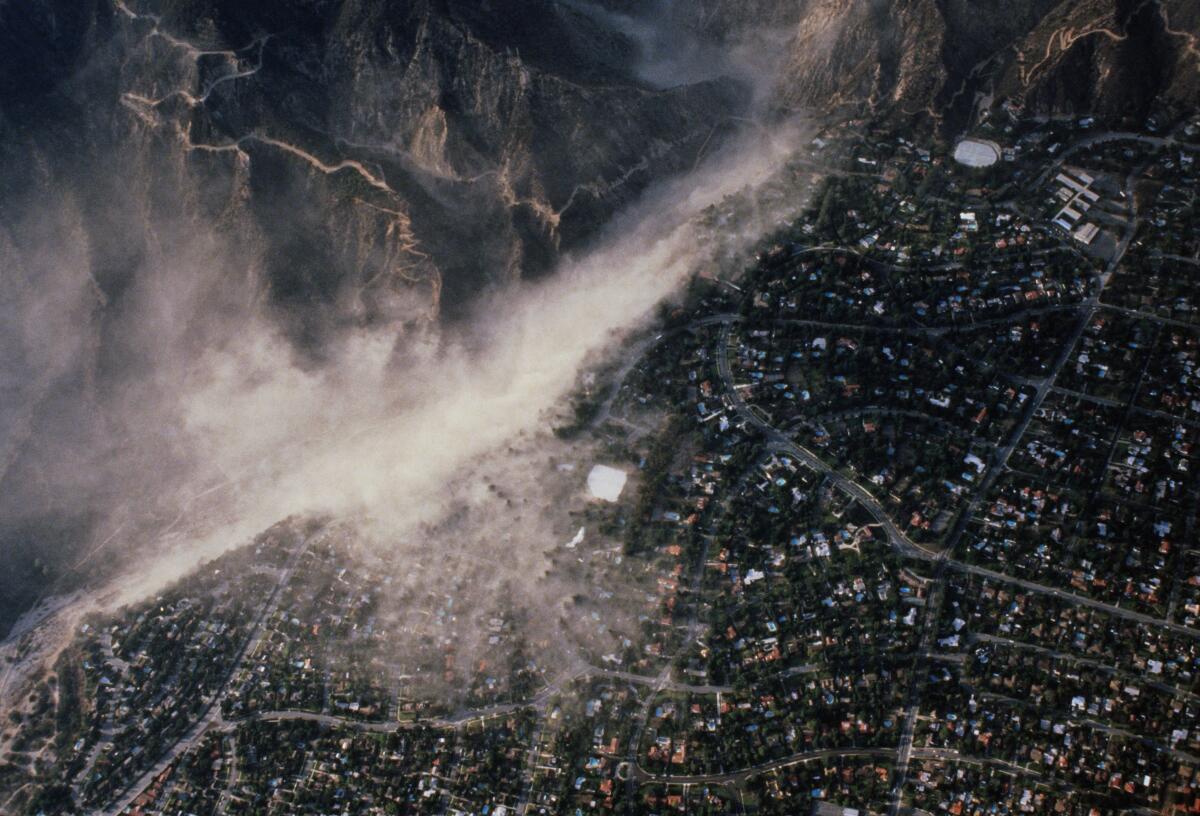  An aerial view of the La Cañada foothills following a 1987 earthquake 