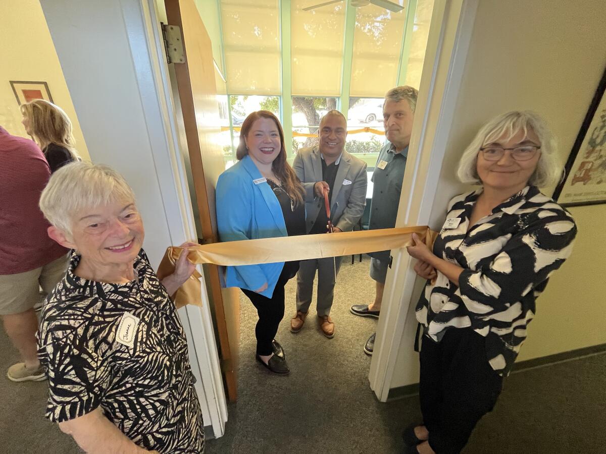 Del Mar Community Connections hosted a ribbon-cutting for its new multipurpose room.