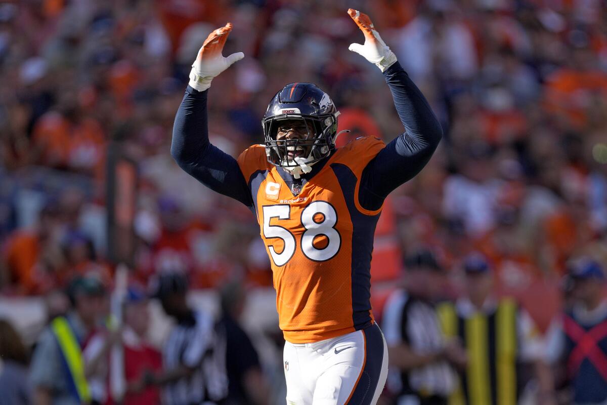 Von Miller Back to the Denver Broncos? 