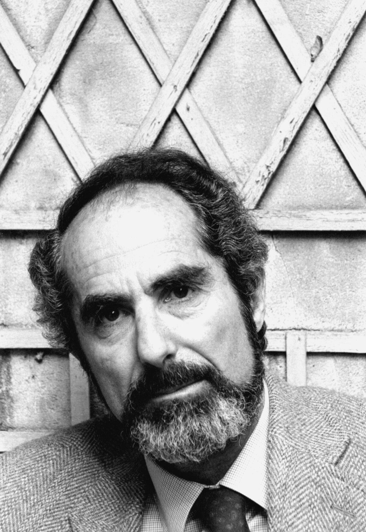  Portrait of author Phillip Roth 