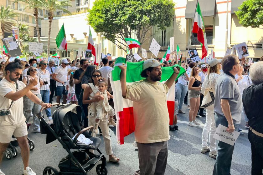 Iranian protests in Pershing Square in downtown L.A. housands of demonstrators turned out in downtown Los Angeles on Saturday to protest the death of the of Mahsa Amini, whose death in police custody in Iran triggered worldwide protests.