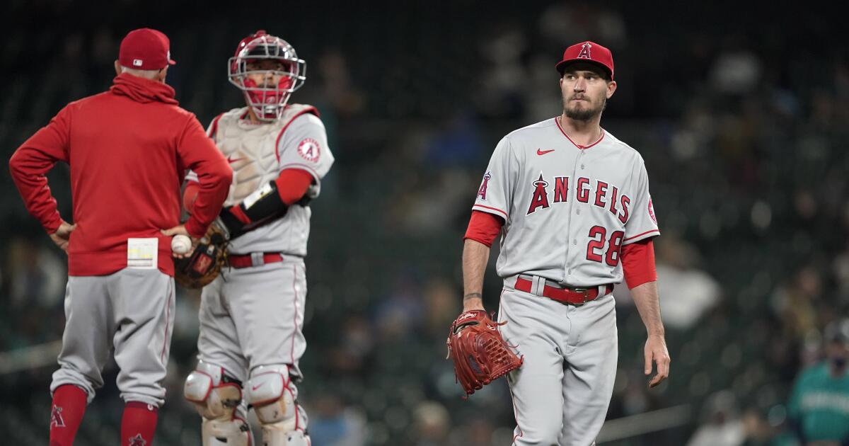 Angels bullpen tarnishes Andrew Heaney's fine start in loss - Los Angeles  Times