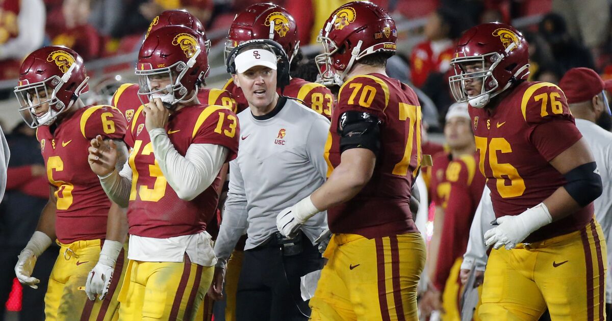 Commentary: USC is No. 4 in CFP rankings. Would idle Ohio State slide into playoff if the Trojans lose to Utah?