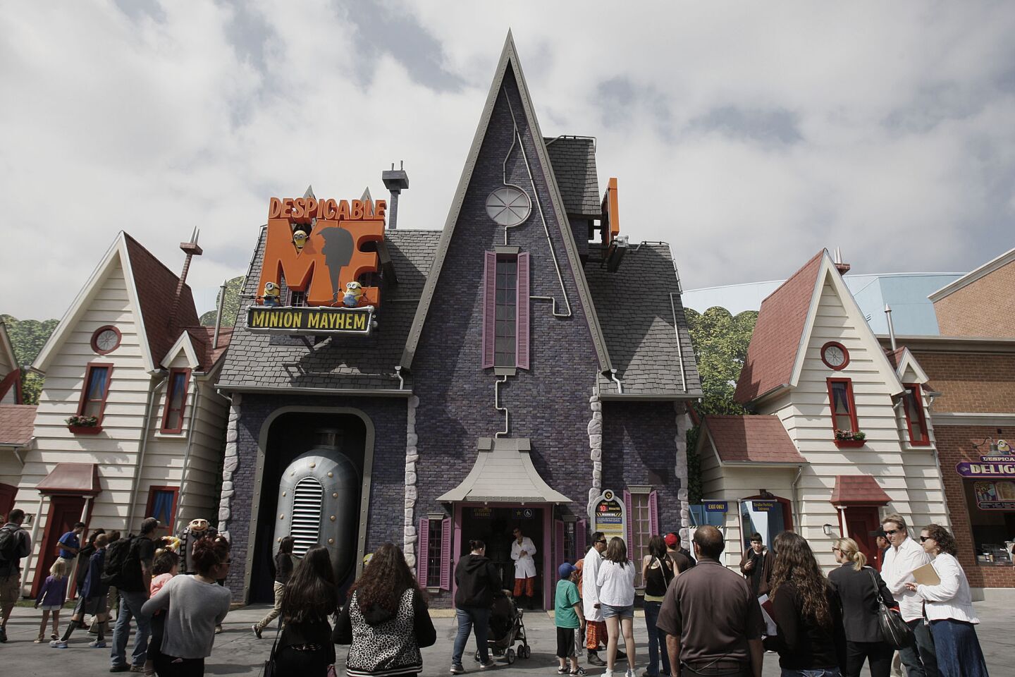Universal Studios Hollywood taps into 'Despicable Me's' minion power - Los  Angeles Times