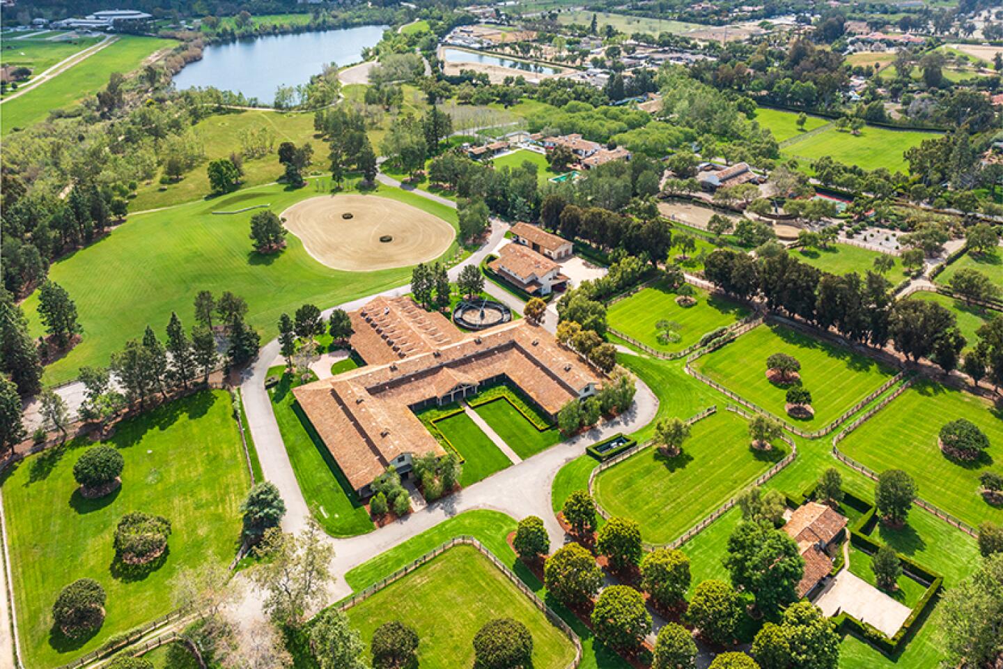 Willow Creek Estancia - Los Angeles Times