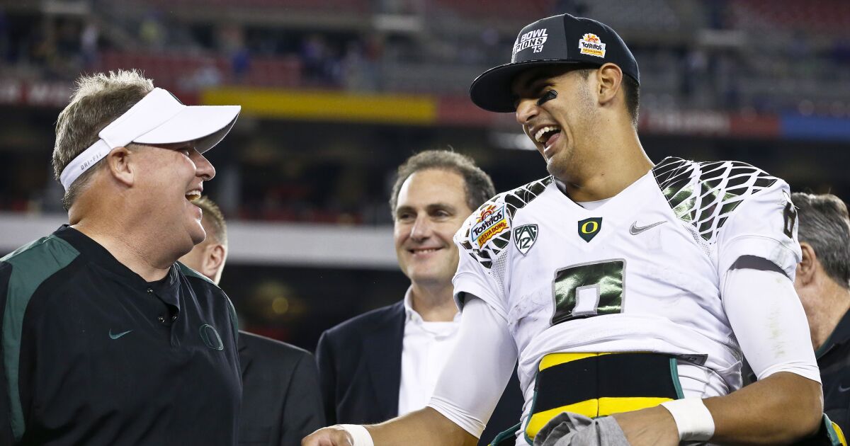 Breaking down Chip Kelly’s QB history in the college and pro ranks
