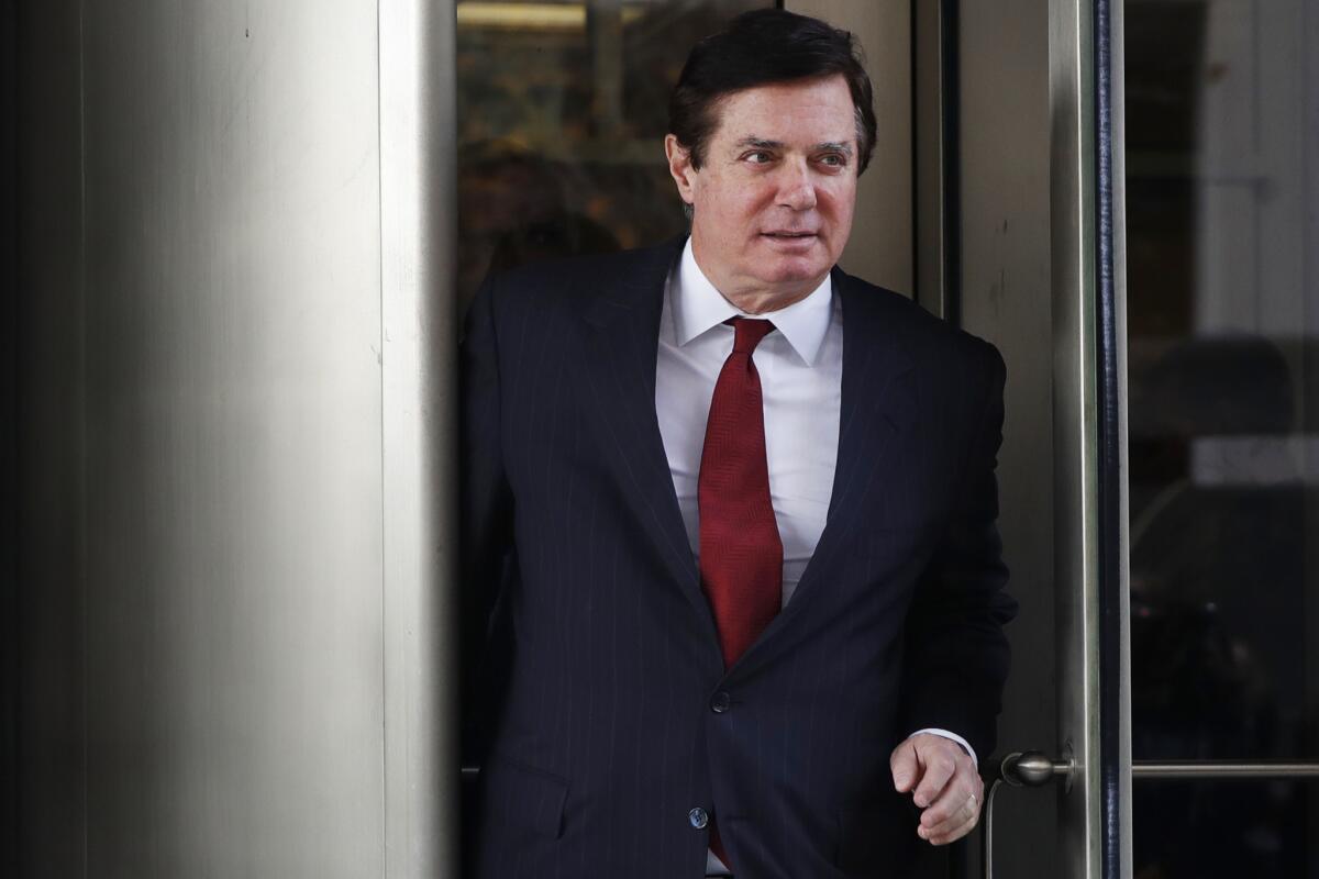 Paul Manafort, President Trump's former campaign chairman, leaves the federal courthouse in Washington in 2017.