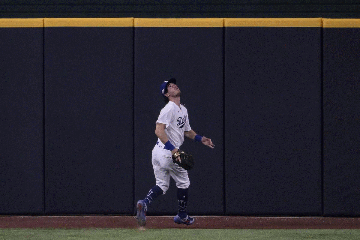 A sequence of images from Cody Bellinger's amazing catch against the San Diego Padres on Wednesday.