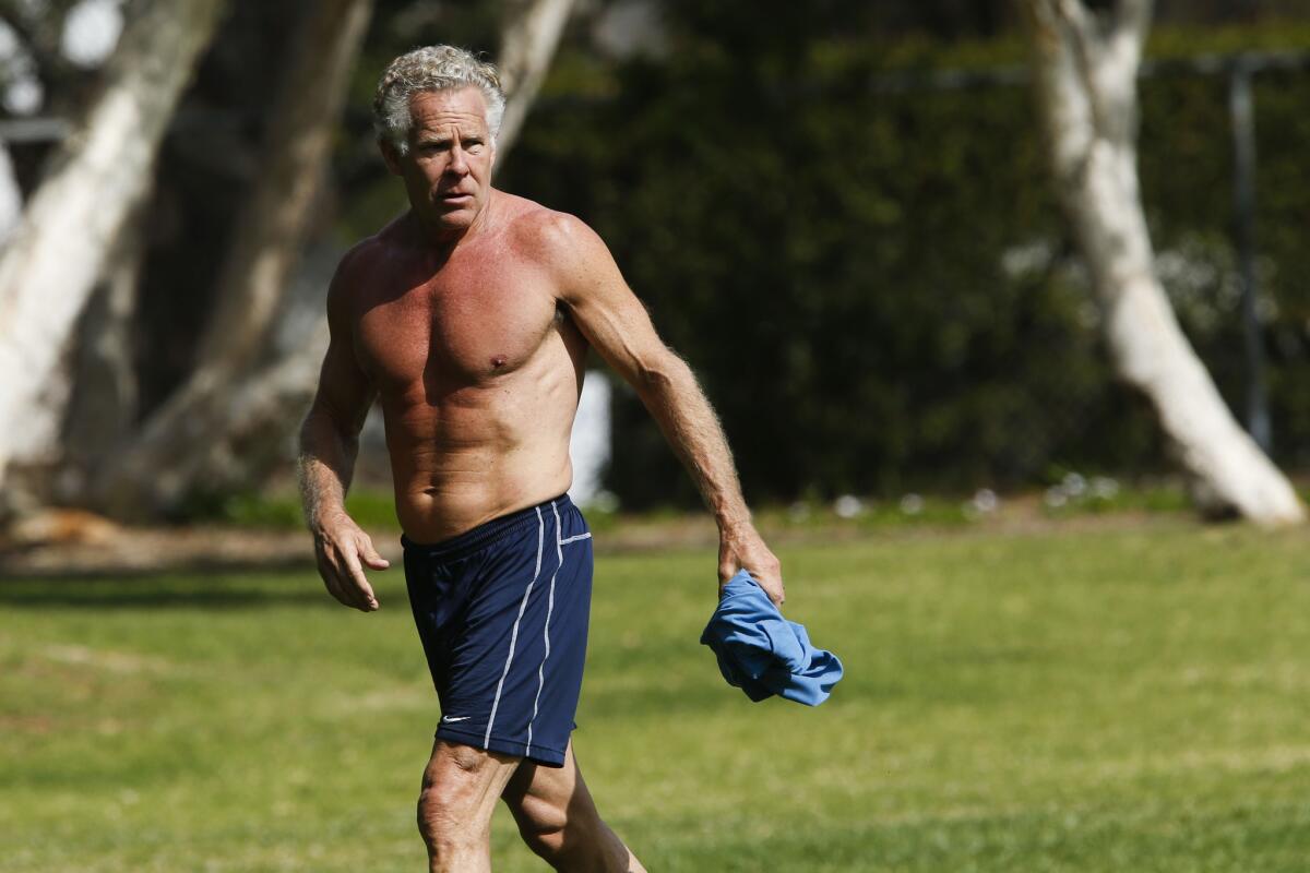 Fitness author and athlete Mark Sisson organizes the Ultimate games.