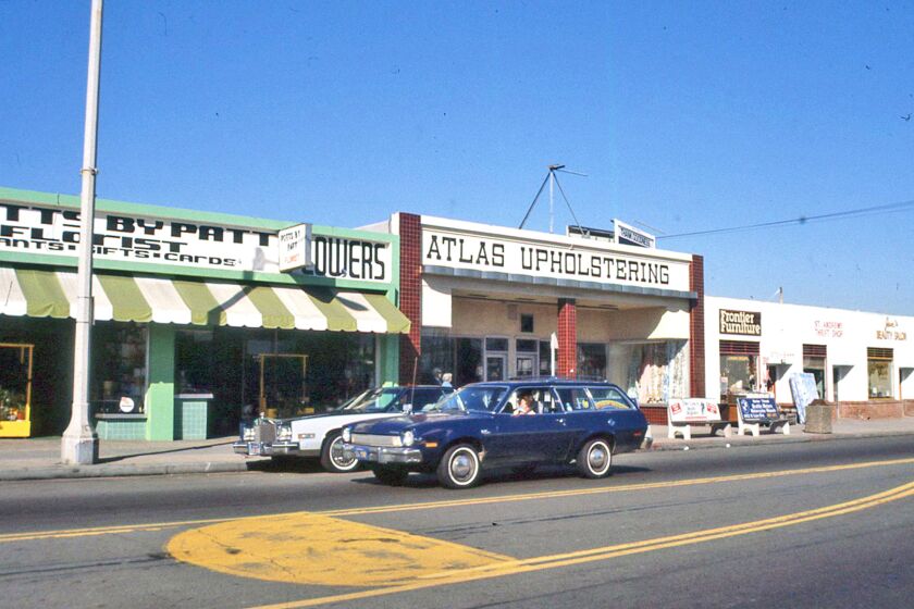 The Potts by Patt florist shop in Pacific Beach on Nov. 5, 1979.