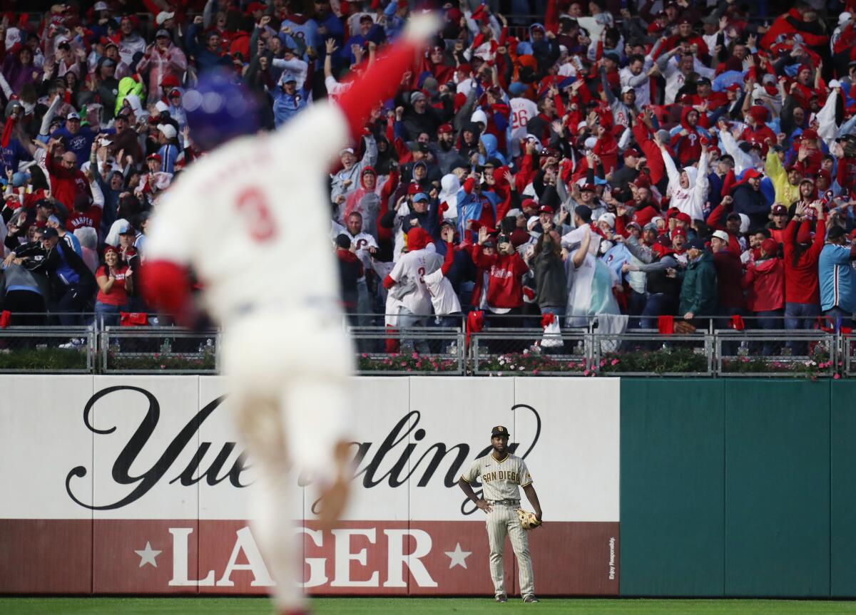 Bryce Harper's home run powers Phillies past Padres, into World Series