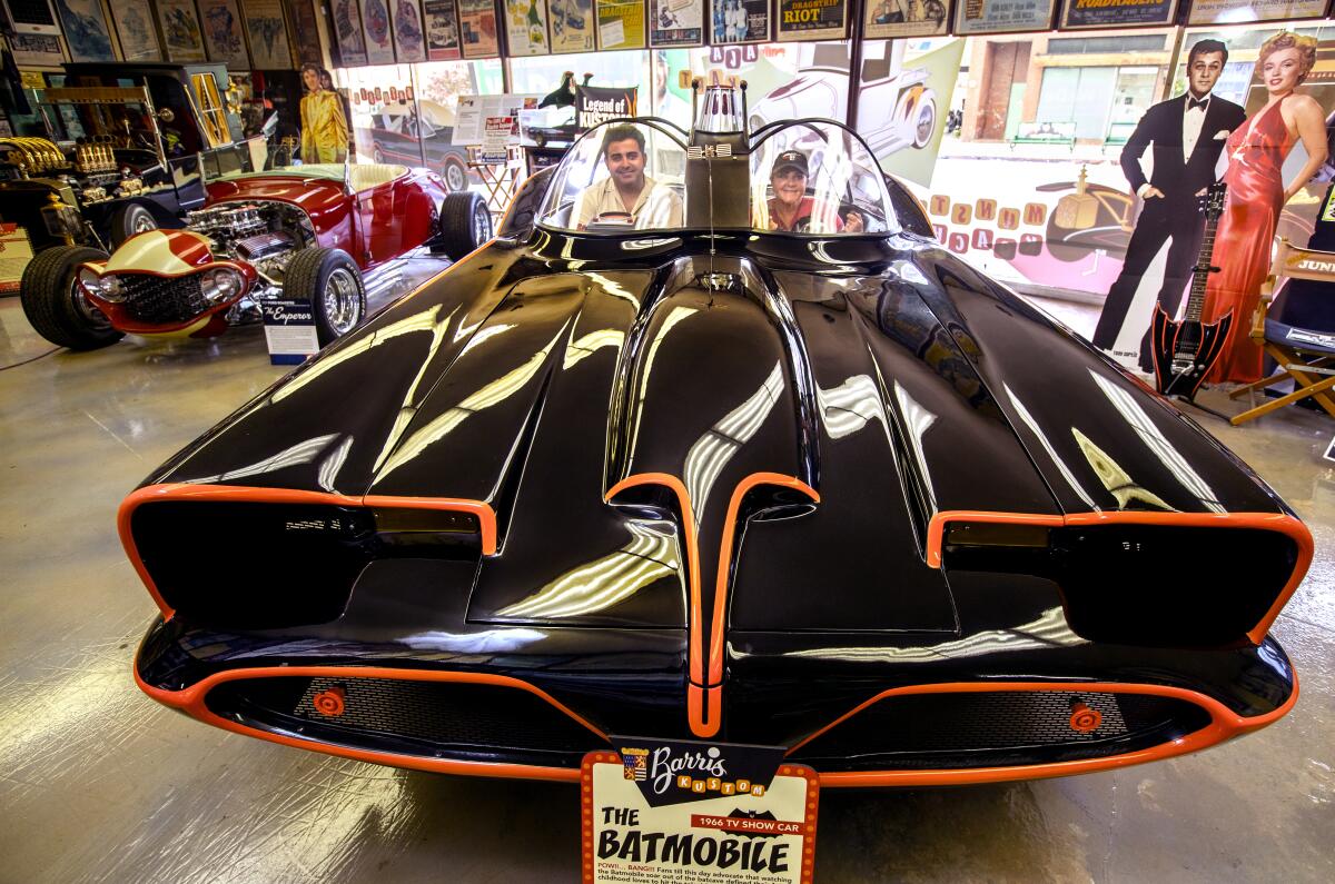 Long-running auto collection on Las Vegas Strip shutting its doors