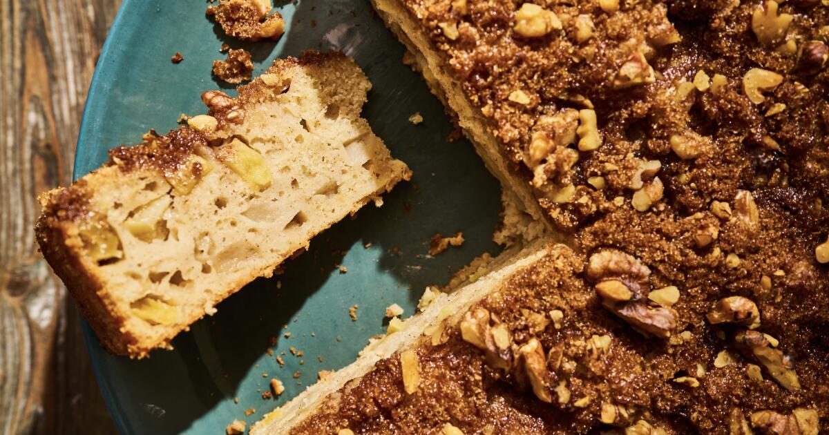 Easy Apple Cake