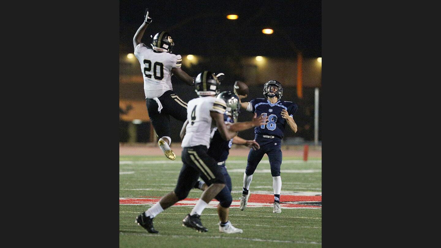 Photo Gallery: Crescenta Valley vs. Golden Valley non-league football