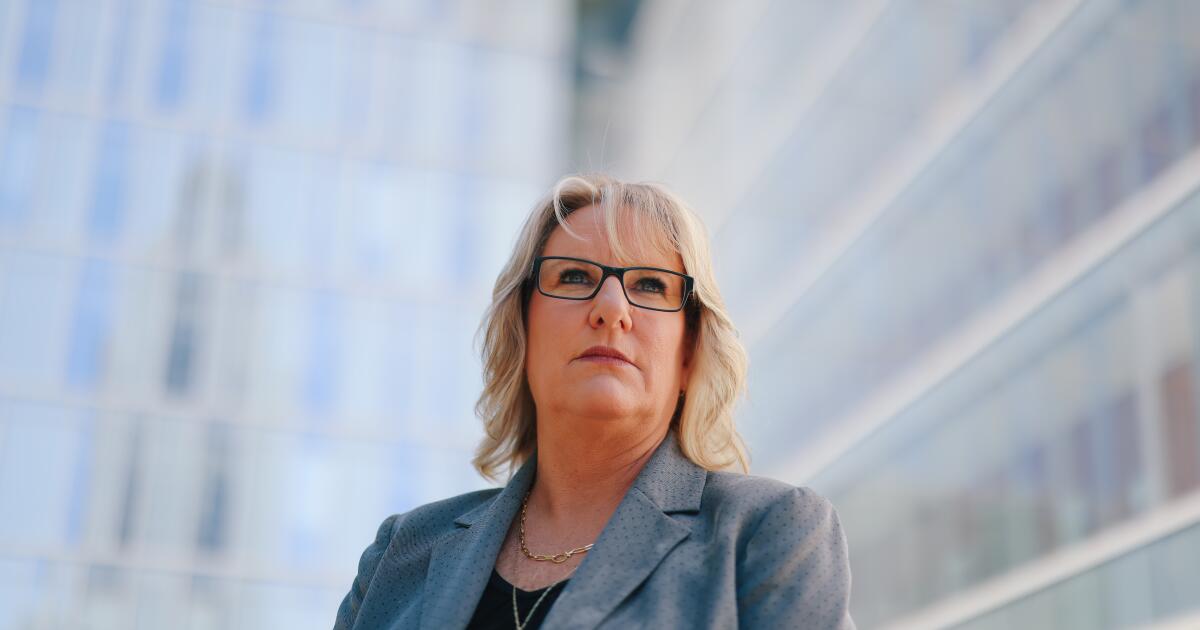 Top LAPD detective’s claim is latest alleging women face toxic culture Top LAPD detective’s claim is latest alleging women face toxic culture