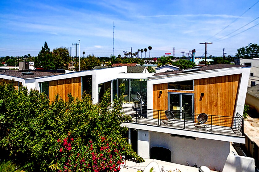 Tinder co-founder Sean Rad puts Hollywood Hills home back in play at $9 ...