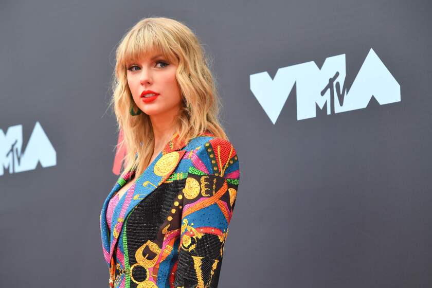 US singer-songwriter Taylor Swift arrives for the 2019 MTV Video Music Awards at the Prudential Center in Newark, New Jersey on August 26, 2019. (Photo by Johannes EISELE / AFP)JOHANNES EISELE/AFP/Getty Images ** OUTS - ELSENT, FPG, CM - OUTS * NM, PH, VA if sourced by CT, LA or MoD **