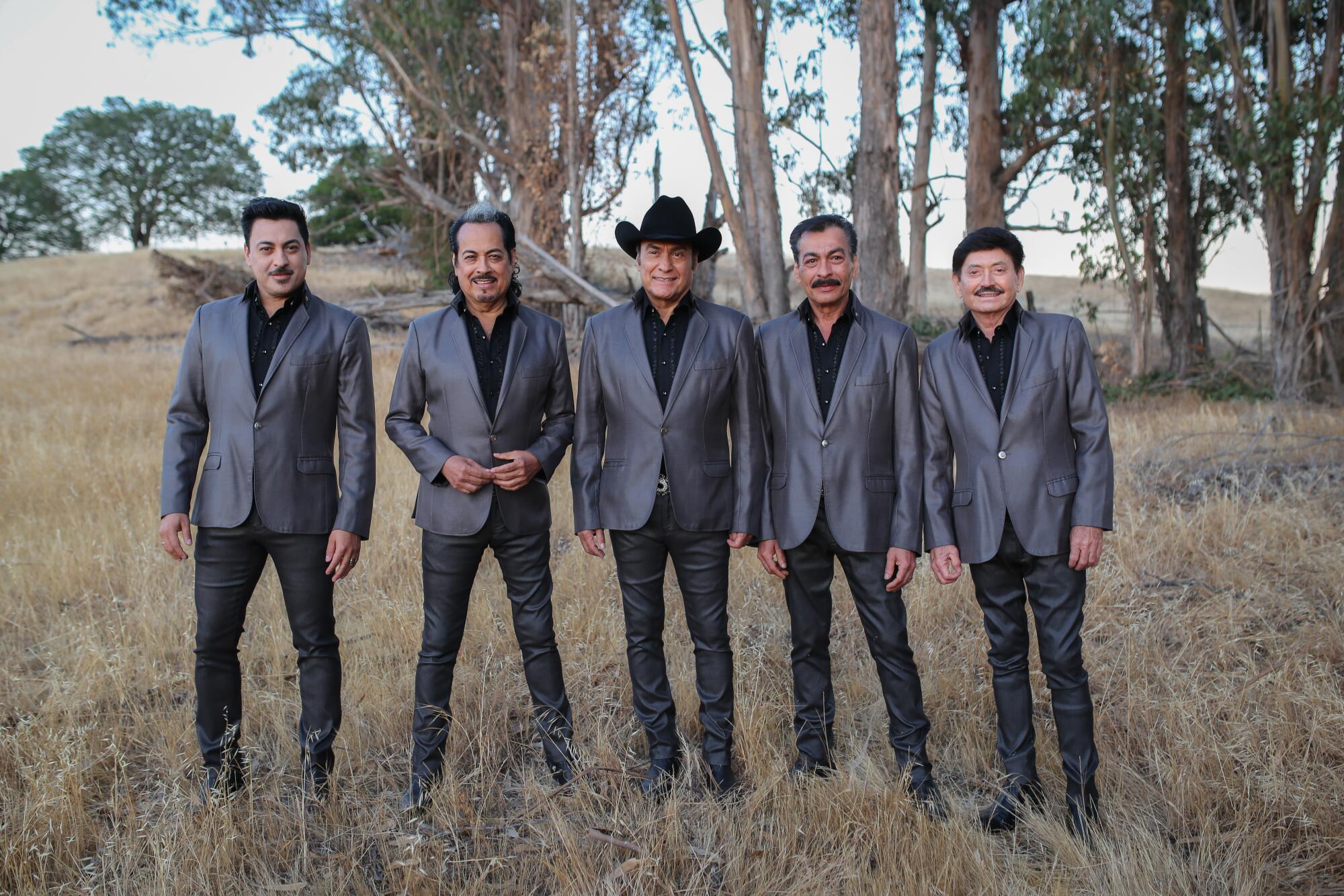 En este nuevo y emotivo documental, Los Tigres del Norte tienen mucho que contar - Los Angeles Times