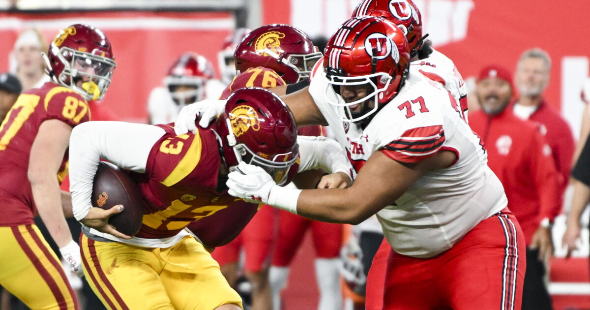 Utah verplettert USC in Pac-12-spel, beëindigt Trojaanse paarden die op CFP zijn geschoten Utah verplettert USC in Pac-12-spel, beëindigt Trojaanse paarden die op CFP zijn geschoten