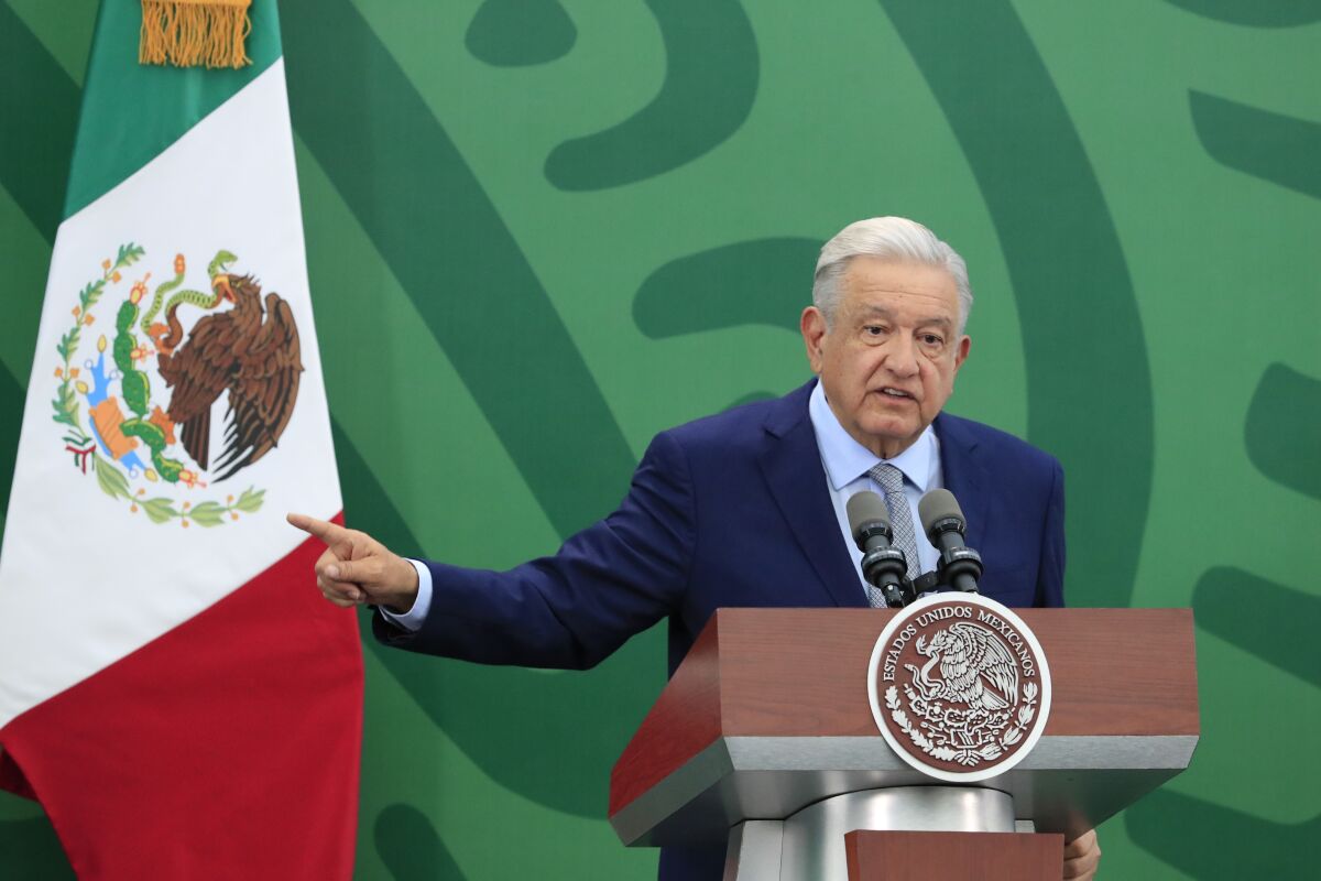 López Obrador celebra polémica elección de presidenta del Instituto Electoral