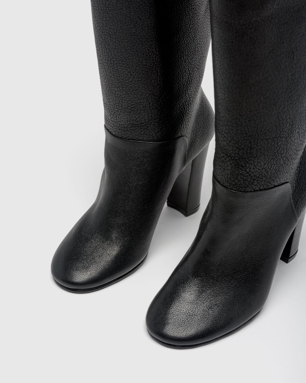 A Détacher black pebbled Duarte boots