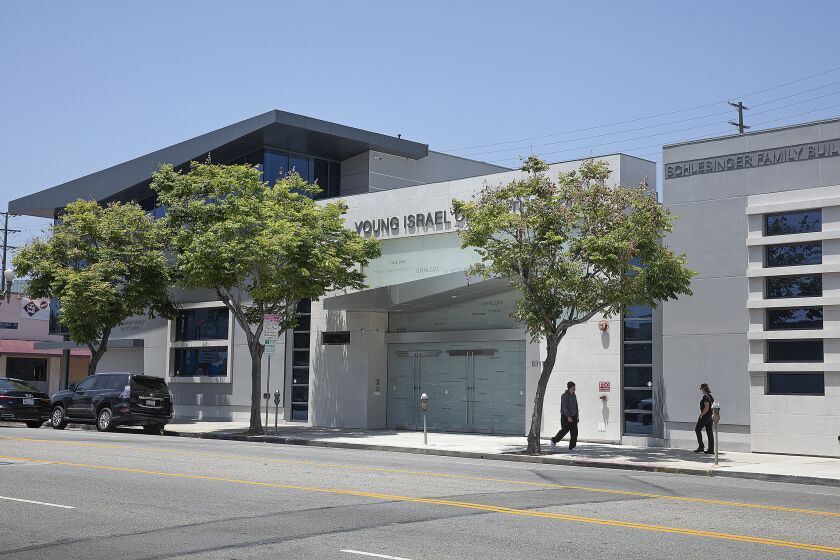 LOS ANGELES, CA-MAY 28, 2020: Even though Young Israel of Century City synagogue on Pico Blvd. in Los Angeles has permission from the city and county of Los Angeles to reopen in a limited fashion, it's rabbi has firmly decided to hold off. Rabbi Elazar Muskin is among a group of local Orthodox rabbis who have signed a letter stating they will wait at least two weeks to see whether coronavirus cases surge upwards. (Mel Melcon/Los Angeles Times)