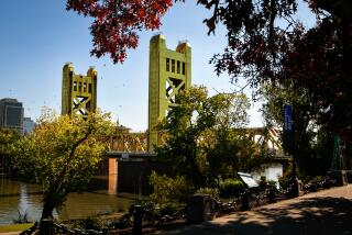 SACRAMENTO, CA - NOVEMBER 11: Scenes from the Tower Bridge on Thursday, Nov. 11, 2021 in Sacramento, CA. (Jason Armond / Los Angeles Times)