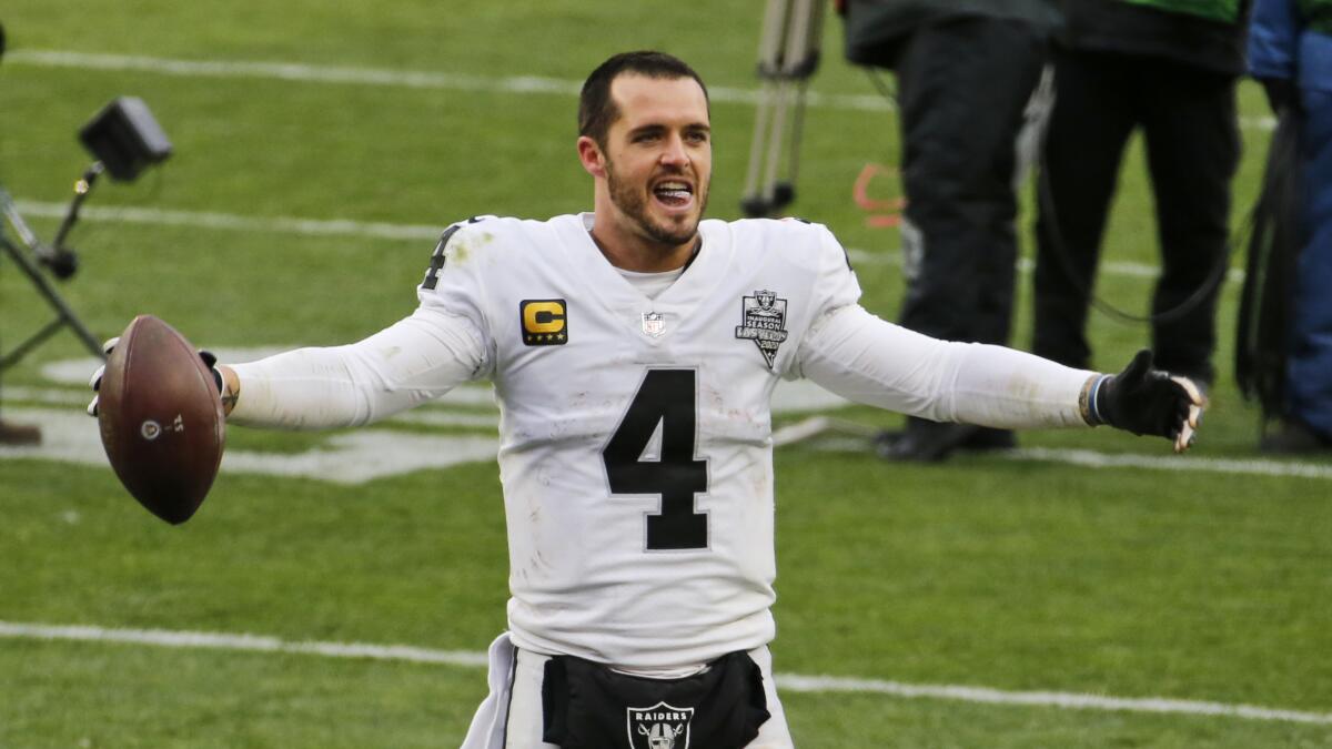 Struggling QB Derek Carr's future with Raiders in question - The San Diego  Union-Tribune