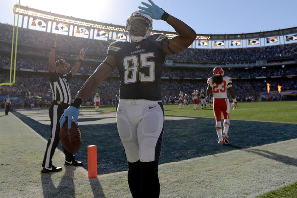 Chargers tight end Antonio Gates salutes the fans after scoring a touchdown against the Kansas City Chiefs last season at Qualcomm Stadium in San Diego.