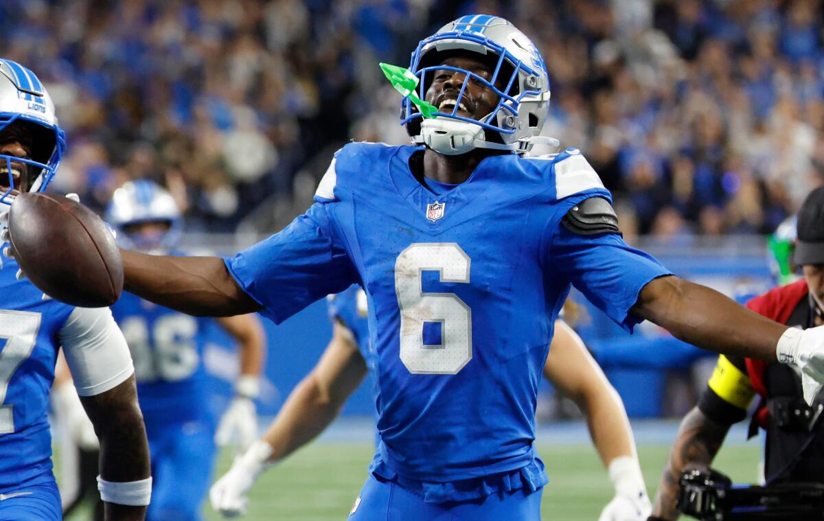 Lions' Terrion Arnold is charged with kidnapping and robbery - Los Angeles Times