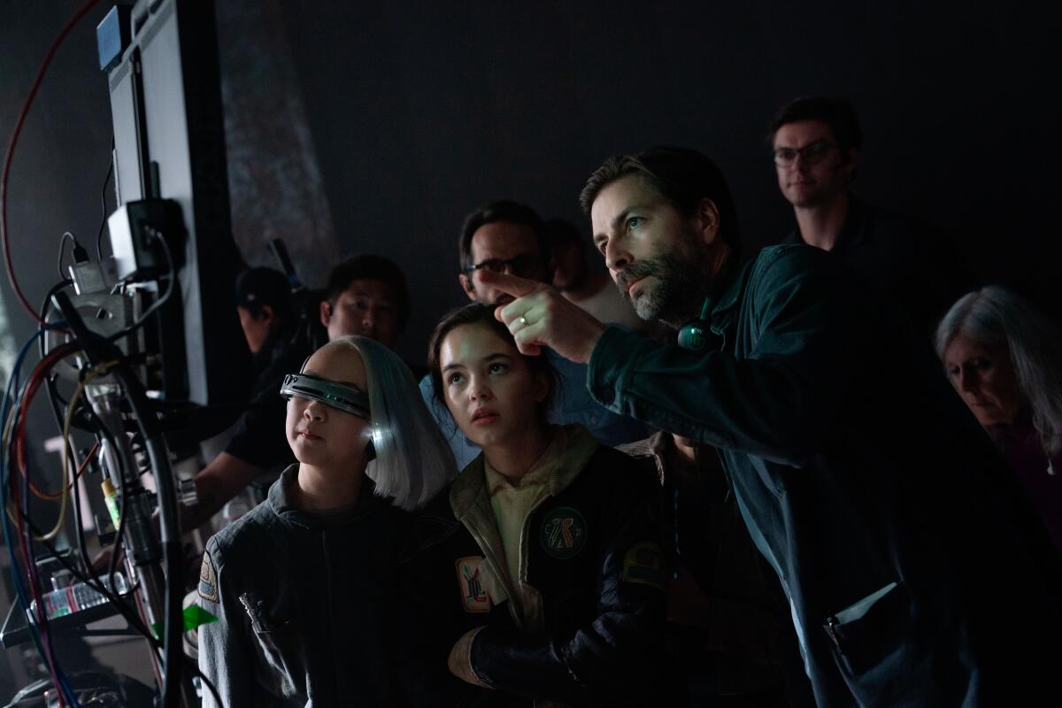 Jon Watts en el set de la serie.