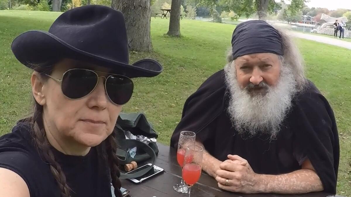 Randy Quaid Arrested Again In Canada Evi Quaid Loses It Again Online Los Angeles Times 