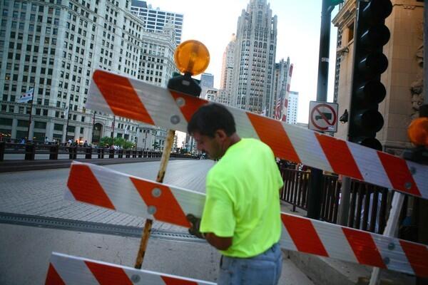 Crews close upper and lower Michigan Avenue and surrounding streets in preparation for filming of the third installment of "Transformers 3."