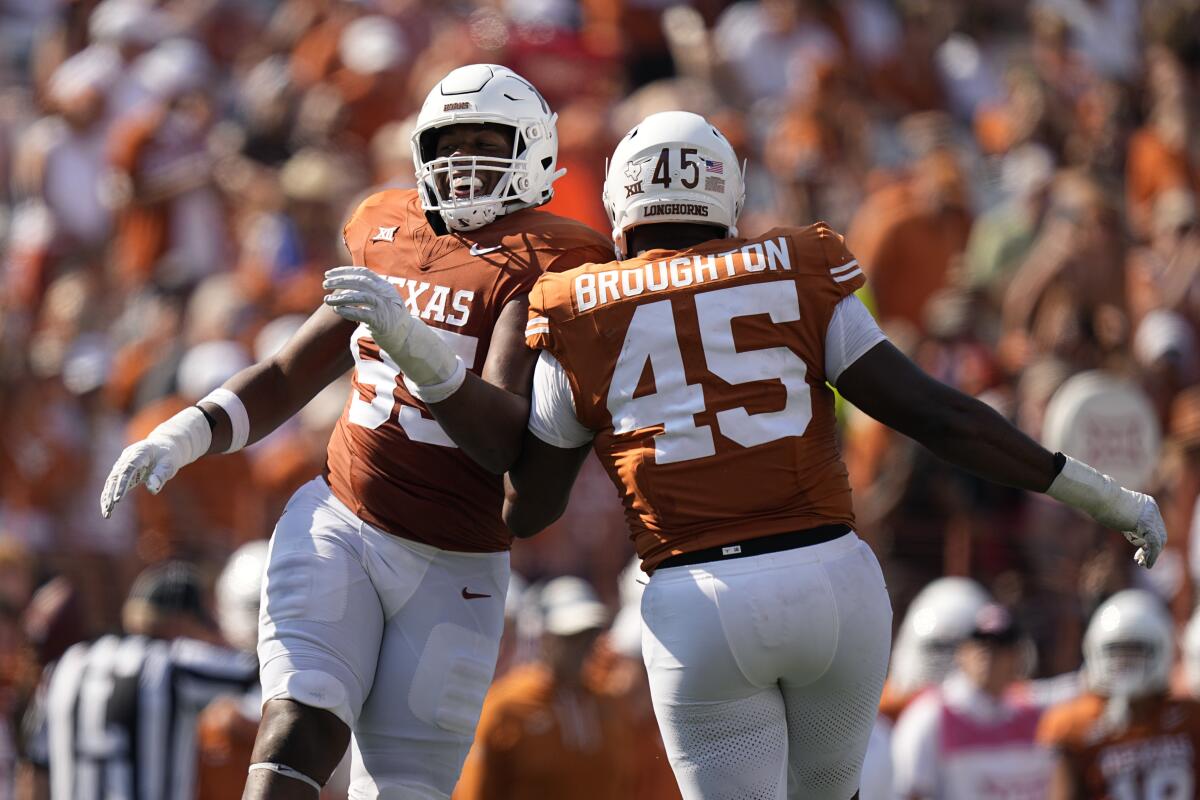 Texas defense emerging as a dominant group for No. 4 Longhorns