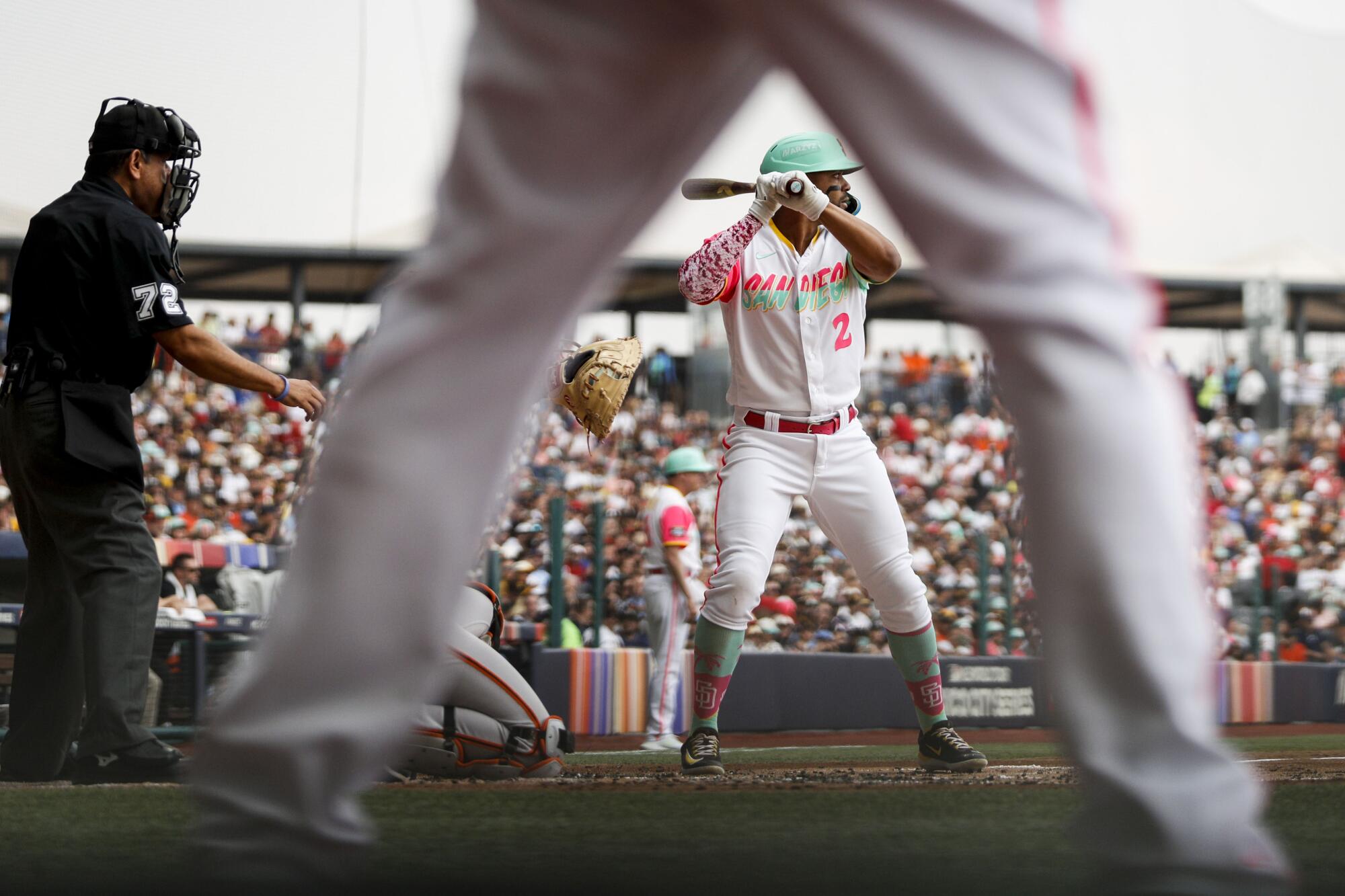 Padres experience everything from boat-riding mariachis to basilica in  Mexico City series with Giants - The San Diego Union-Tribune