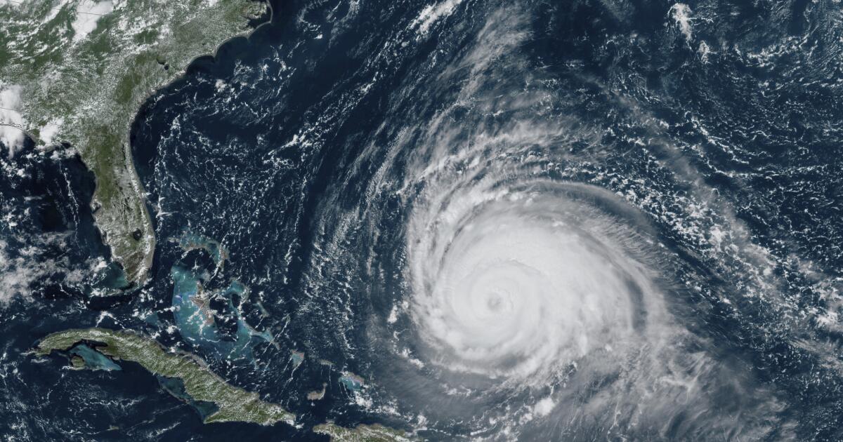Hurricane Lee begins to hit Bermuda as it heads towards Atlantic Canada