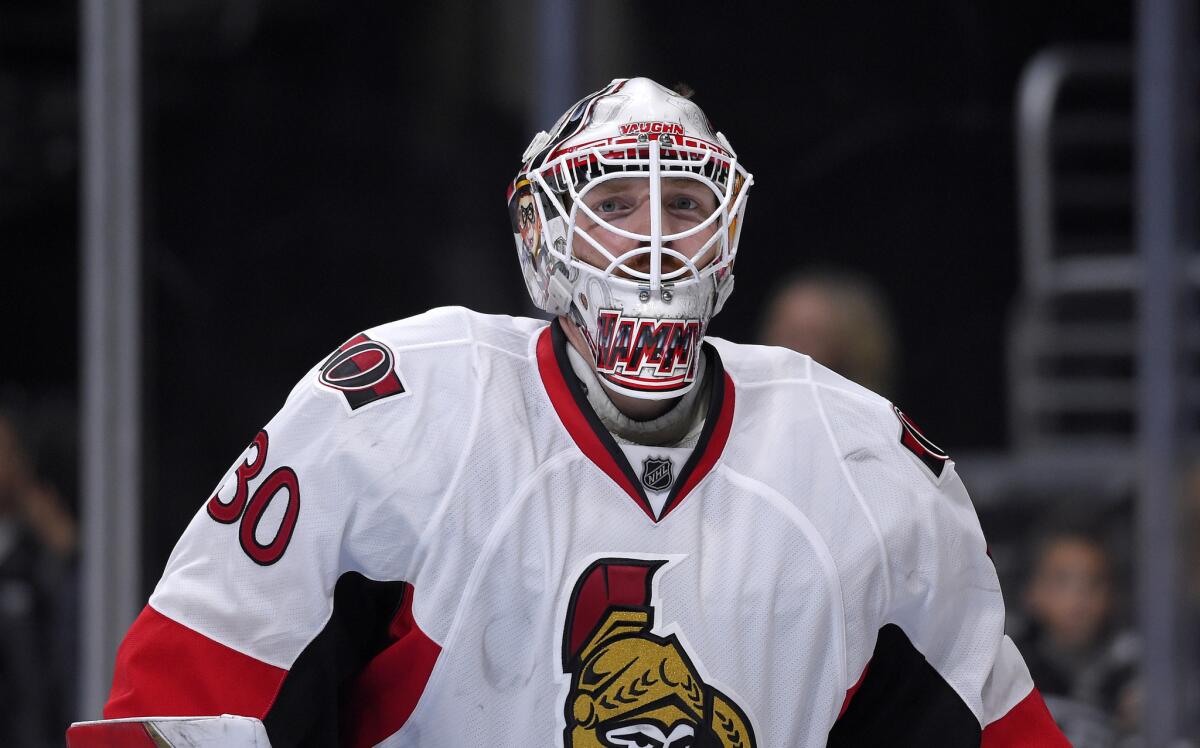 Ottawa Senators goalie Andrew Hammond posted back-to-back shutouts this week, blanking the Ducks on Wednesday and then the Kings on Thursday night.