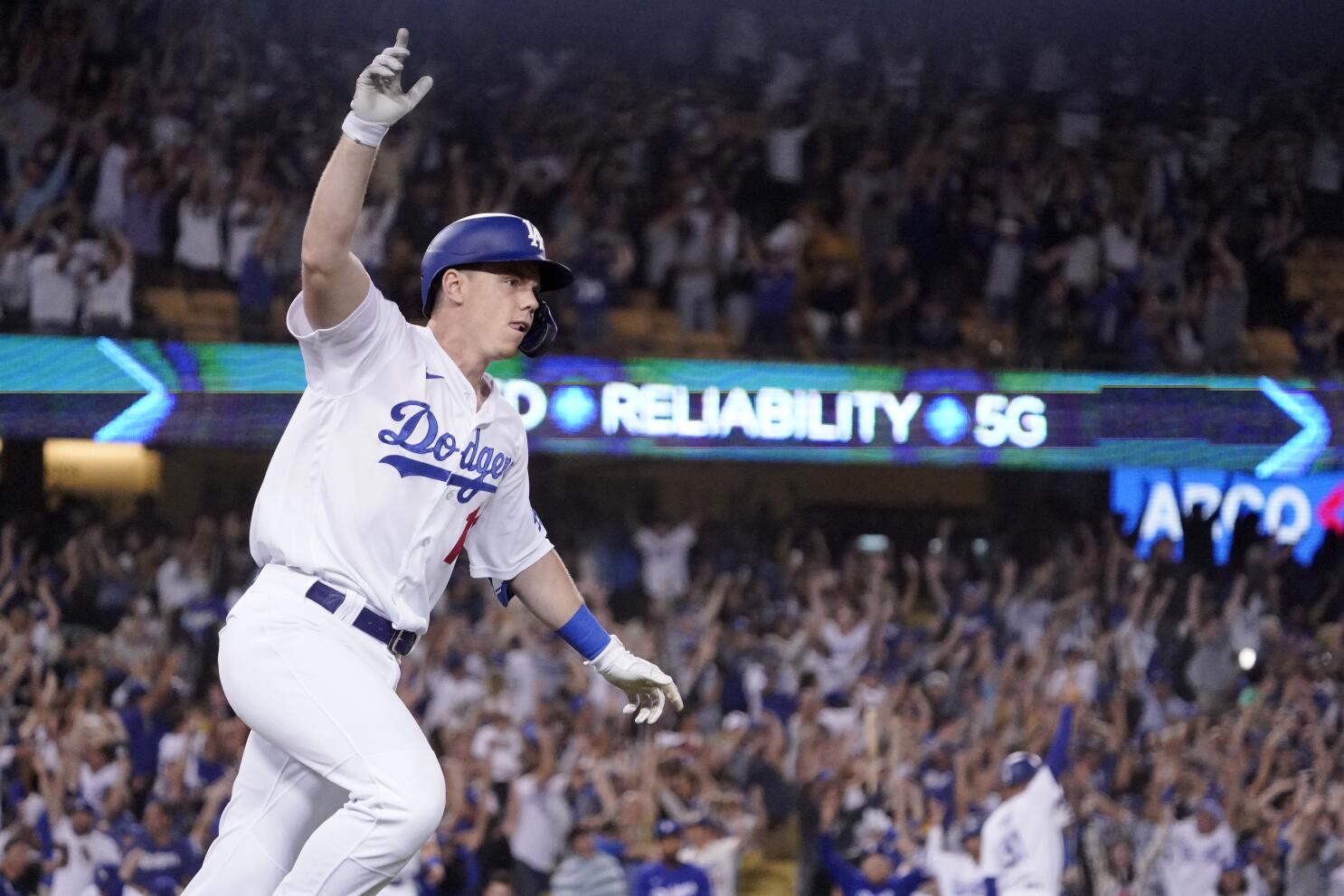 Some area businesses cashing in on Dodgers Giants playoff series