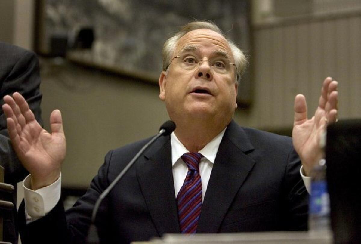 California Treasurer Bill Lockyer testifies at a legislative hearing in 2007.