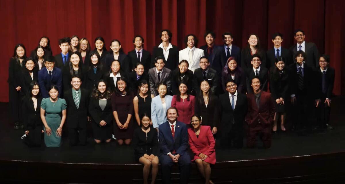 The 2022 Gabrielino High School Speech and Debate Team.