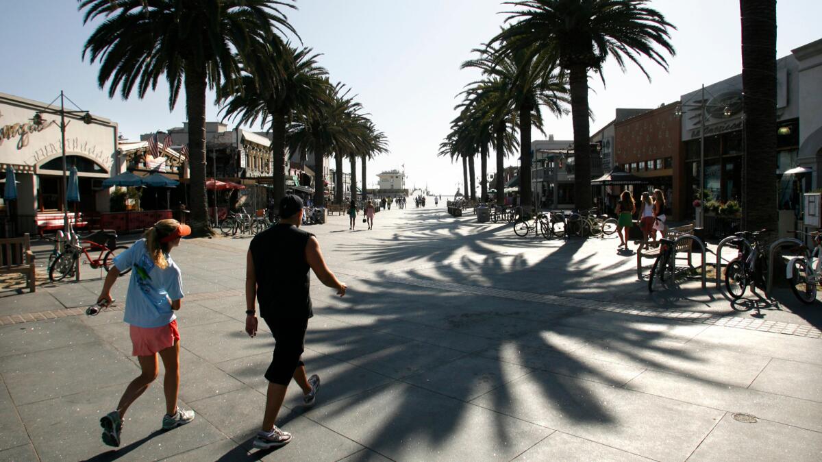 Smokers on Pier Avenue and other public spaces in Hermosa Beach will soon start facing fines for lighting up.