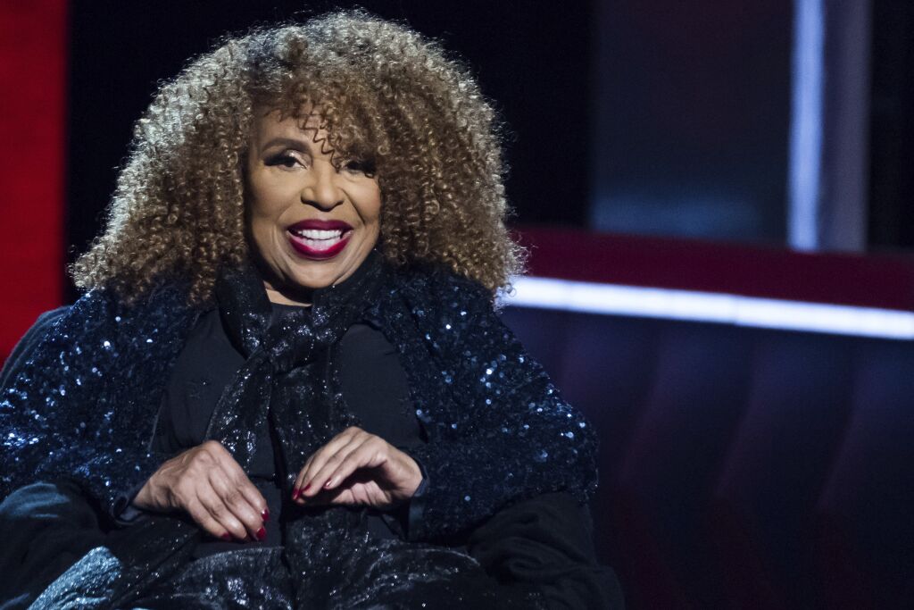 'Killing Me Softly' singer Roberta Flack has ALS that makes it
