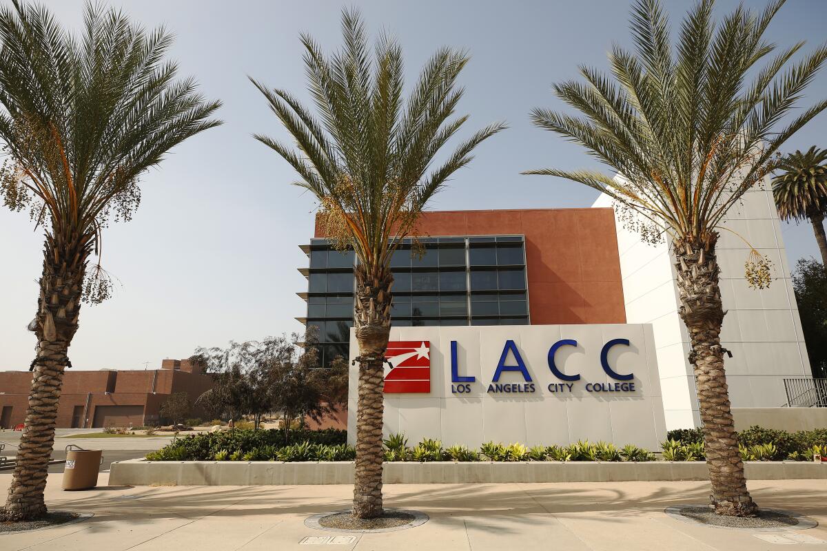  The entrance to Los Angeles City College.