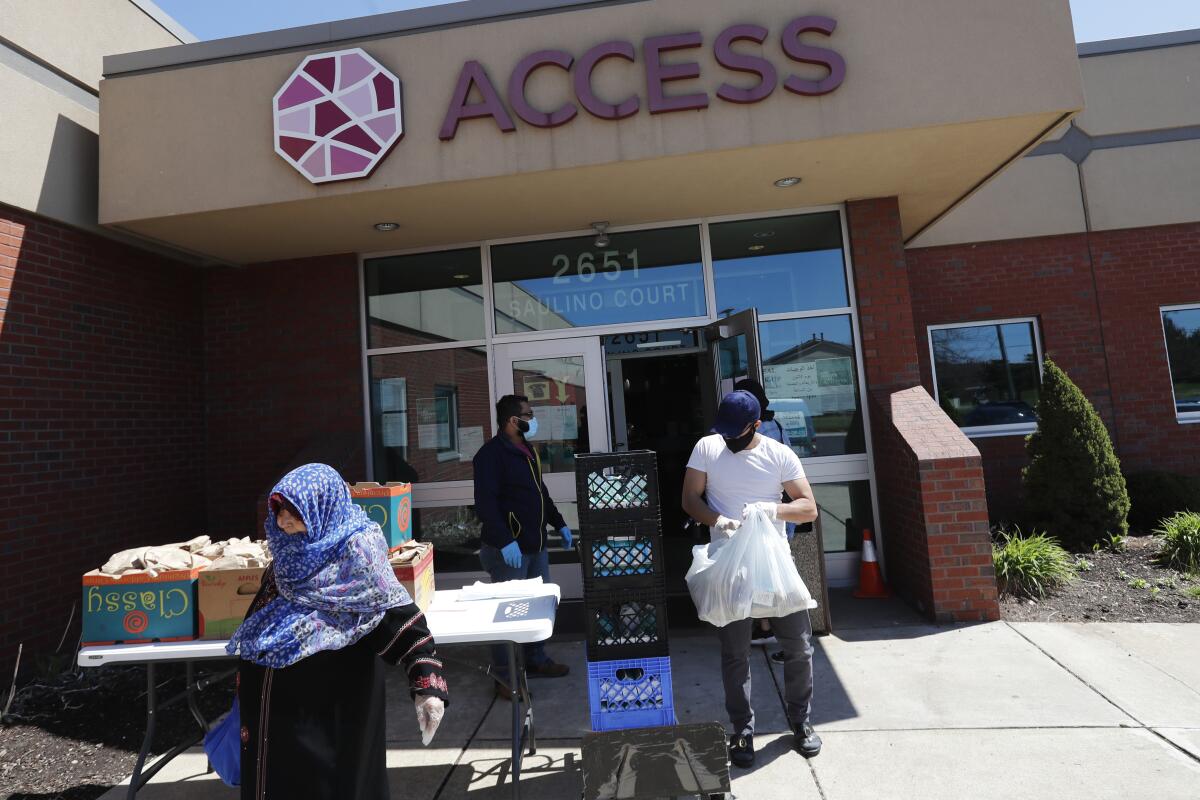 Trabajadores de ACCESS, el Arab Community Center for Economic and Social Services 