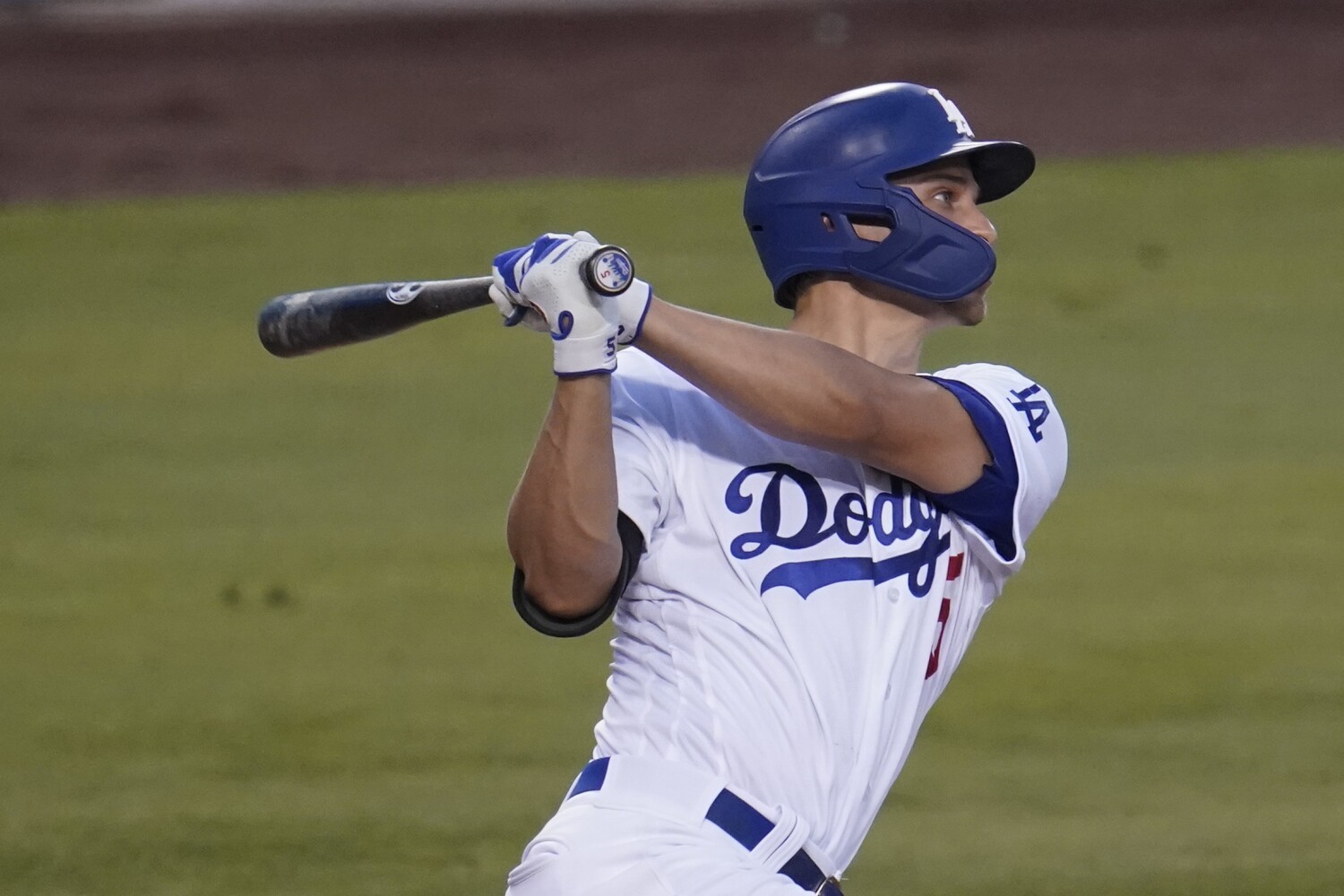 Corey Seager will not start in Dodgers-Mariners series finale